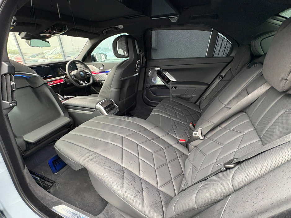 2025 BMW 7 Series M760e xDrive M Sport Pro [Ultimate Pack] €134,995