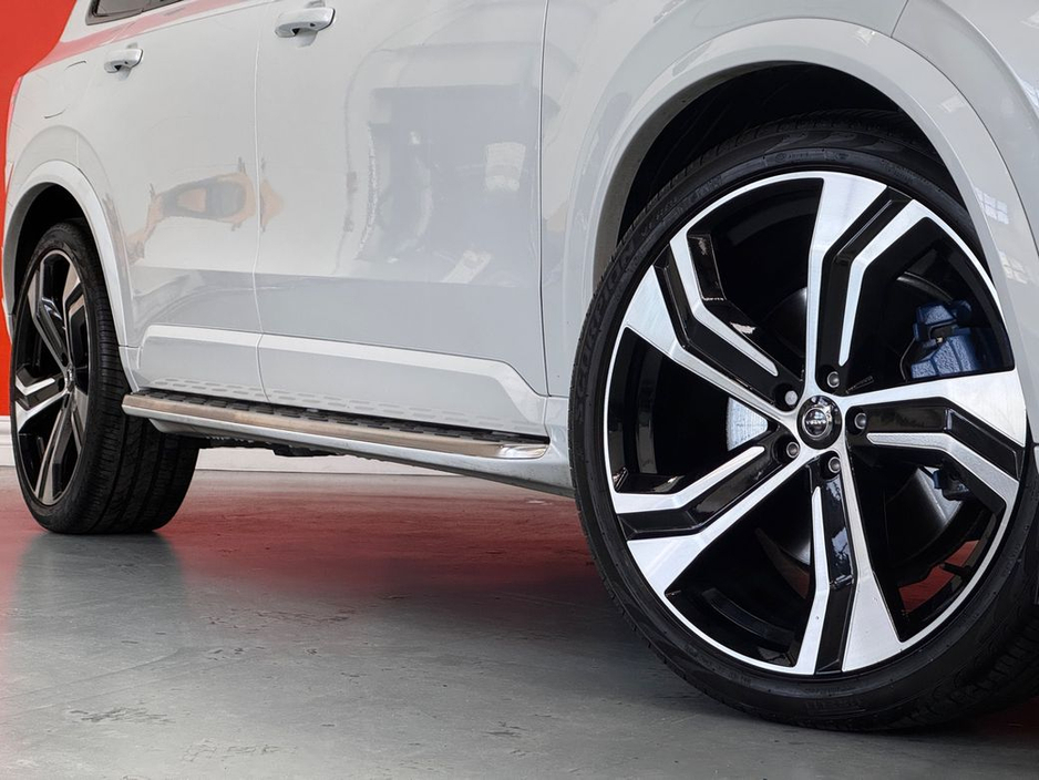 2024 Volvo XC90 - image 5