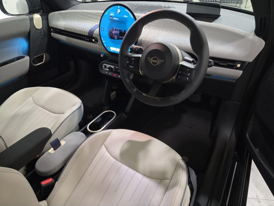 2026 MINI Hatch Cooper SE €34,950