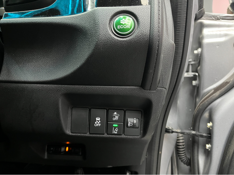 2022 Honda Shuttle €17950 2022 HONDA SHUTTLE HYBRID SENSING 1.5 AUTOMATIC / CRUISE CONTROL / REVERSE CAMERA AND MORE €17,950