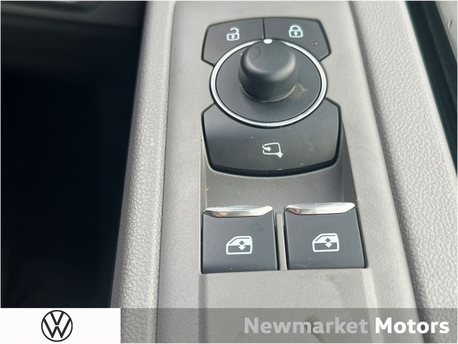 2026 Volkswagen Transporter - image 16