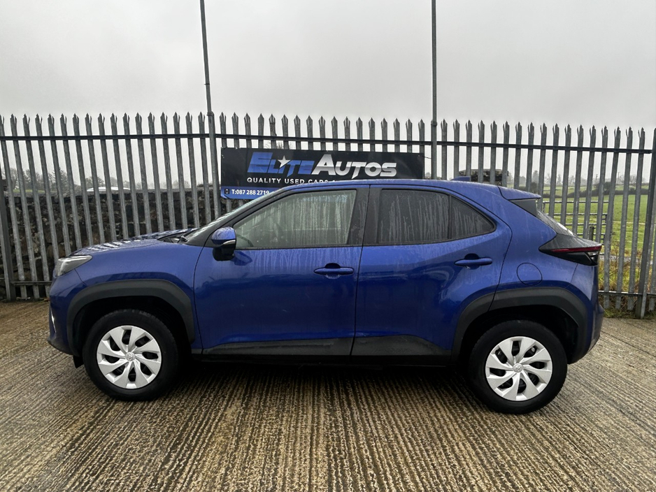 2021 Toyota Yaris Cross - image 4