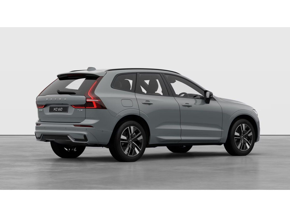 2026 Volvo XC60 - image 7