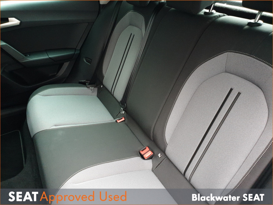 2025 SEAT Leon - image 10