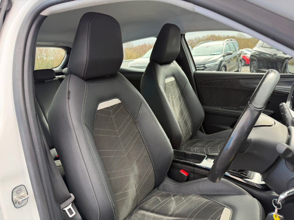 2023 Opel Mokka - image 6