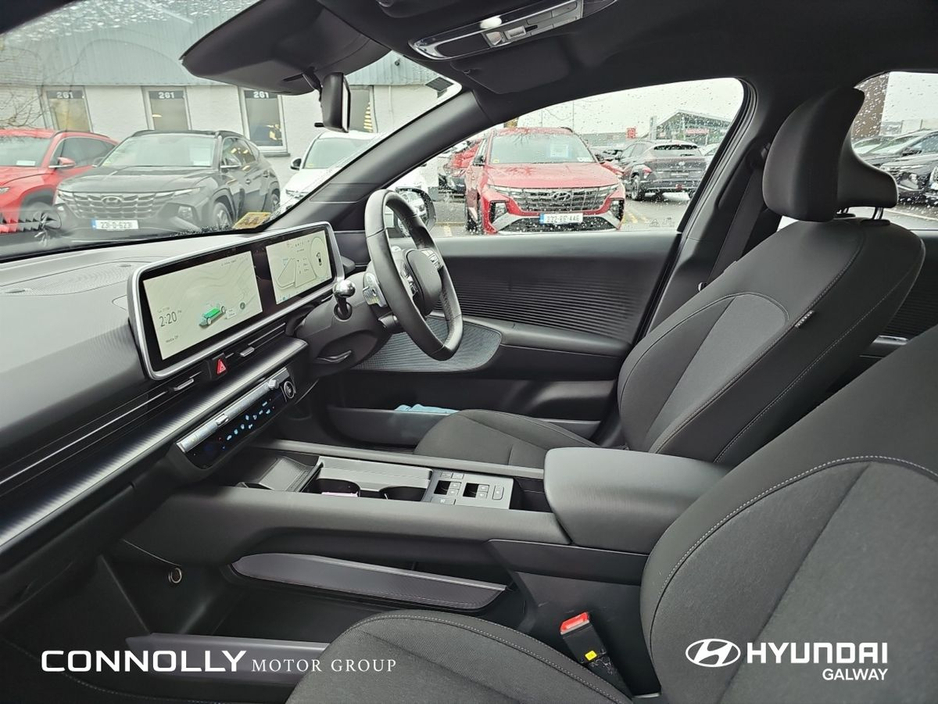 2025 Hyundai Ioniq 6 - image 5