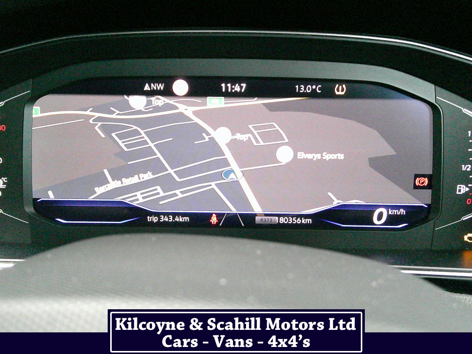 2022 Volkswagen Passat - image 24