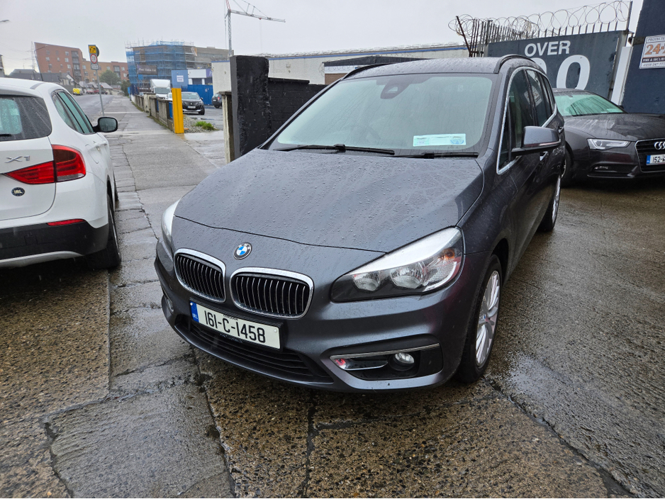 2016 BMW 2 Series Gran Tourer - image 10