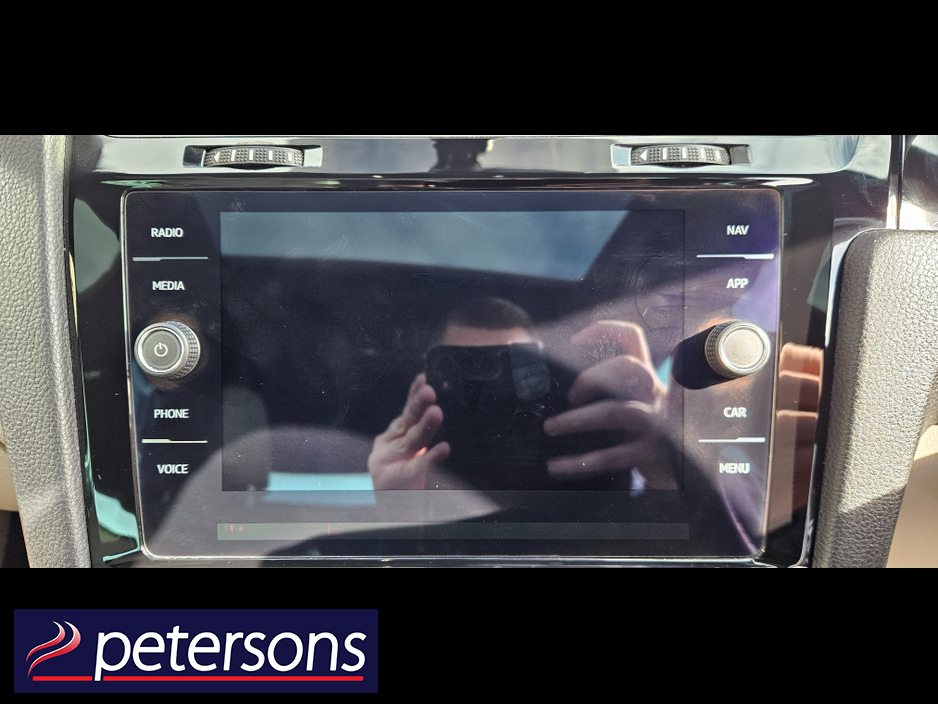 2019 Volkswagen Golf - image 26