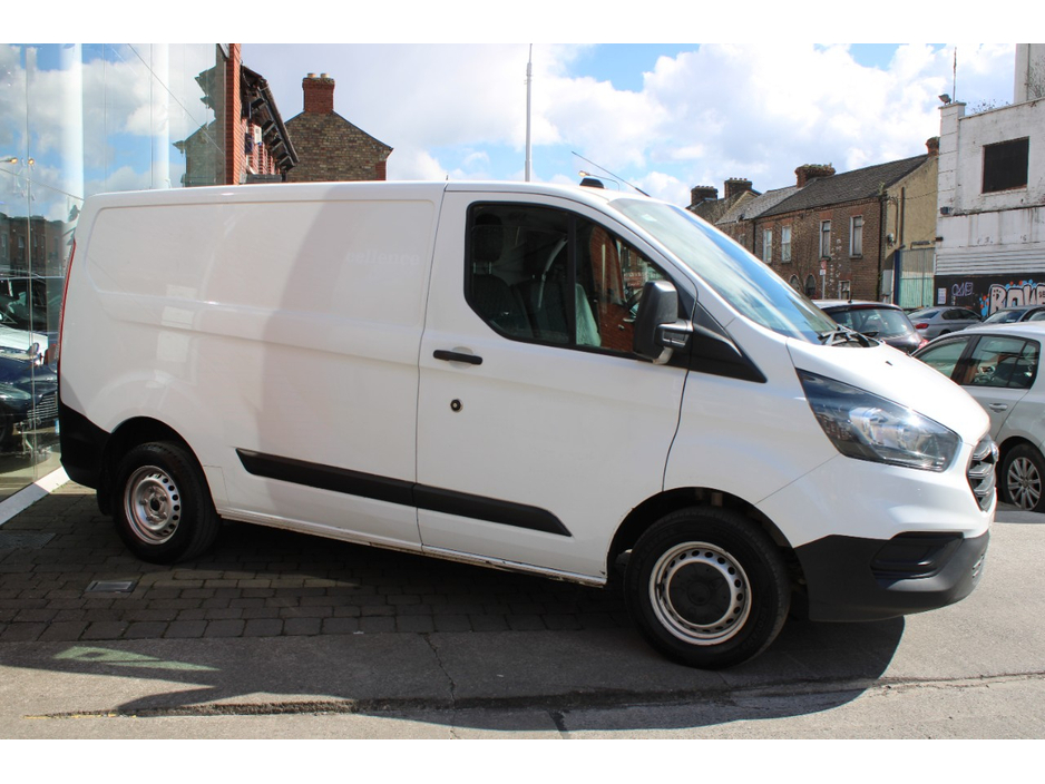 2021 Ford Transit Custom - image 5