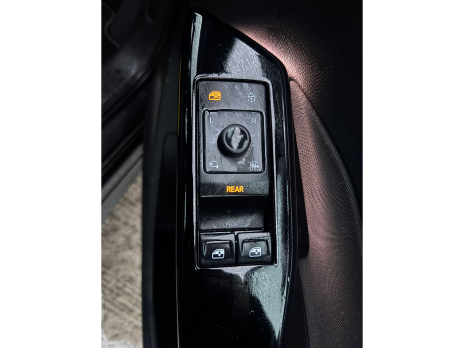 2021 Volkswagen ID.3 PRO 107 KW LIFE 62KWH 145HP 5DR €15,999