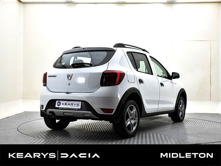 2021 Dacia Sandero Stepway - image 12