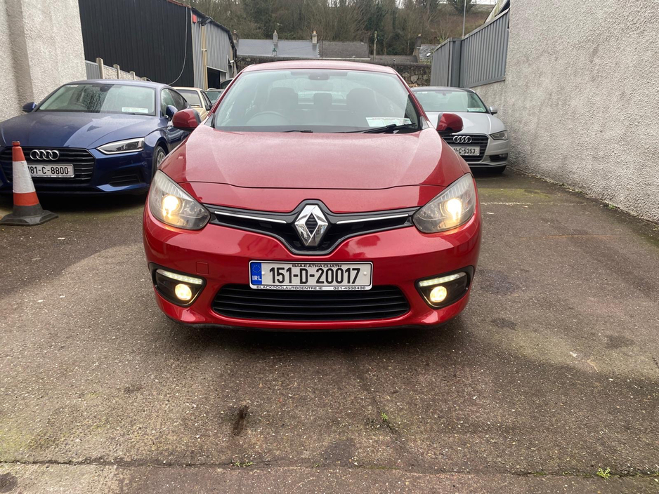 2015 Renault Fluence - image 9