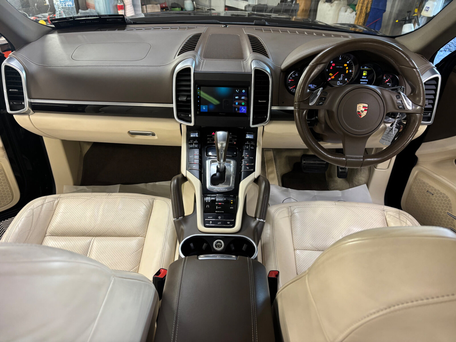 2012 Porsche Cayenne - image 13