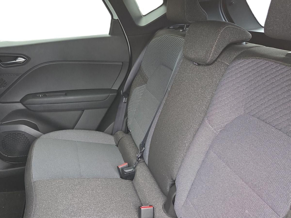 2025 Renault Captur - image 14