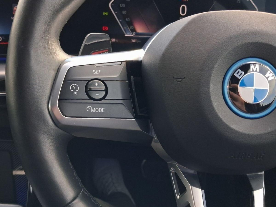 2025 BMW iX1 xDrive30 M Sport €48,950