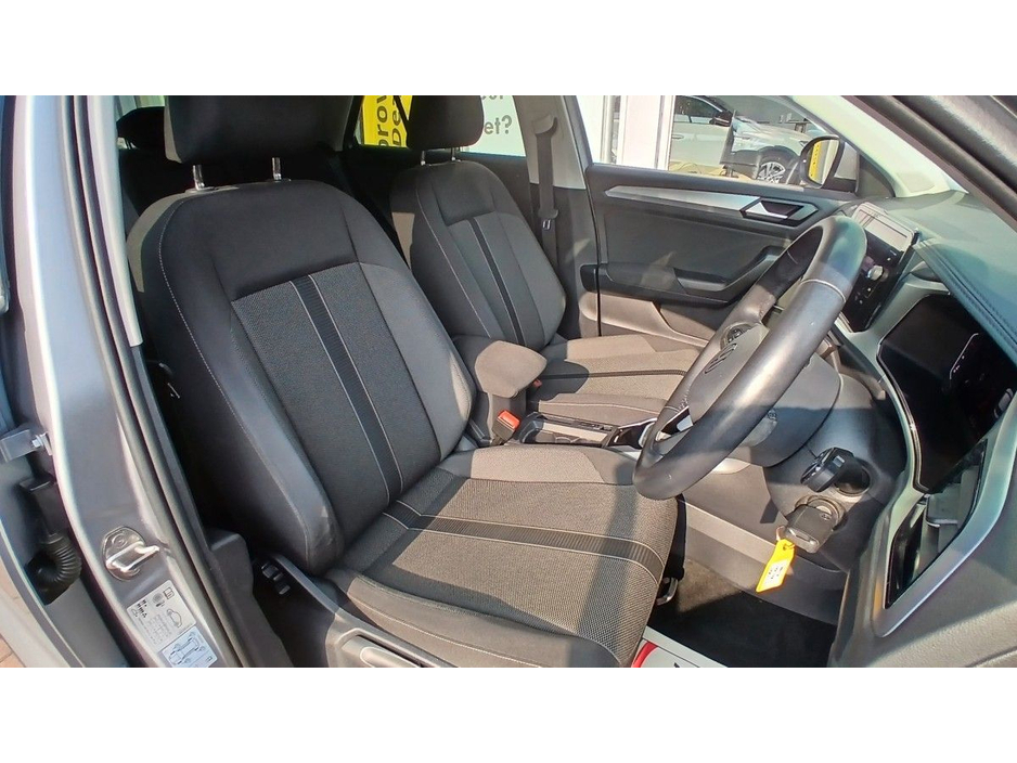 2023 Volkswagen T-Roc 2.0 TDI 116HP Life, Pyrite Silver 46km. €29,950