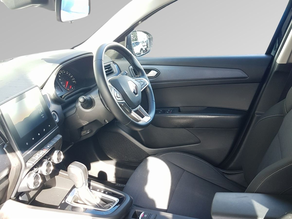 2023 Renault Arkana - image 4