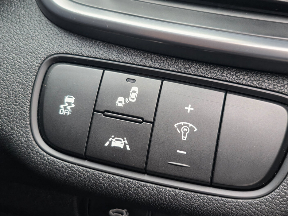 2016 Kia Sorento - image 28