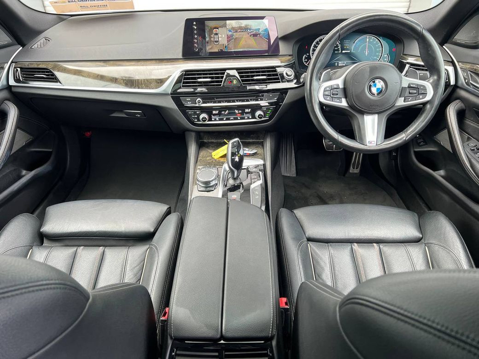 2018 BMW 5 Series - image 12