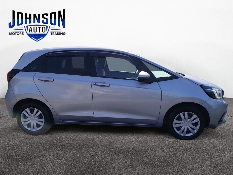 2020 Honda Fit - image 5