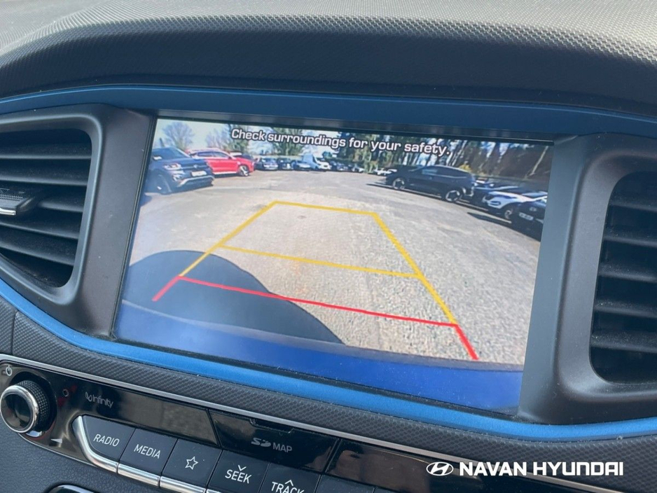 2018 Hyundai Ioniq - image 25