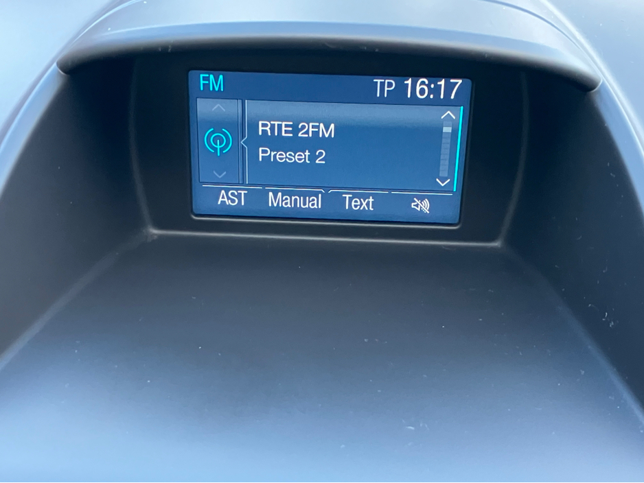 2017 Ford Fiesta ZETEC 1.0 65PS M5 4DR MCA €10,995