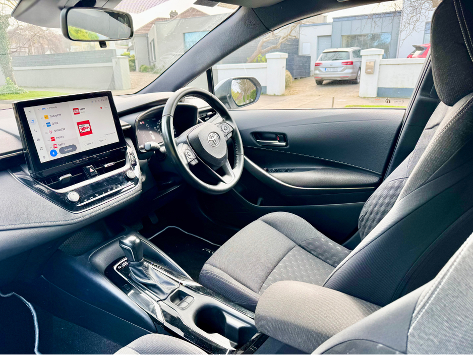 2023 Toyota Corolla - image 17