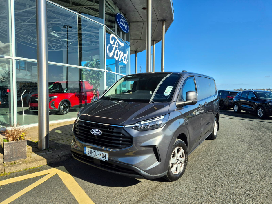 2024 Ford Transit Custom - image 9