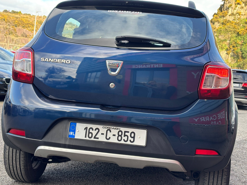 2016 Dacia Sandero Stepway - image 15