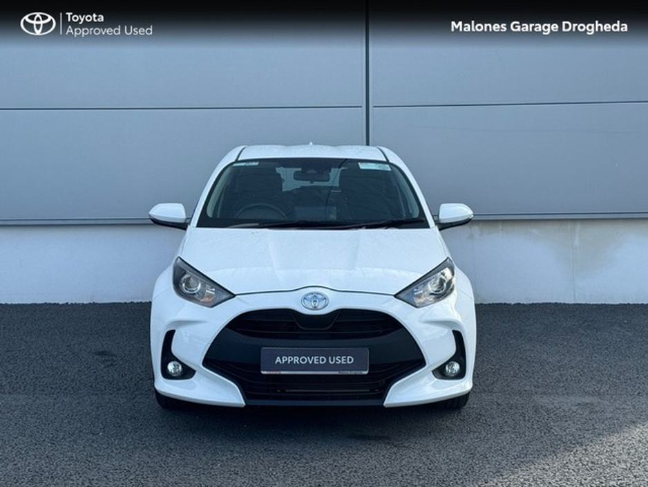 2024 Toyota Yaris - image 5