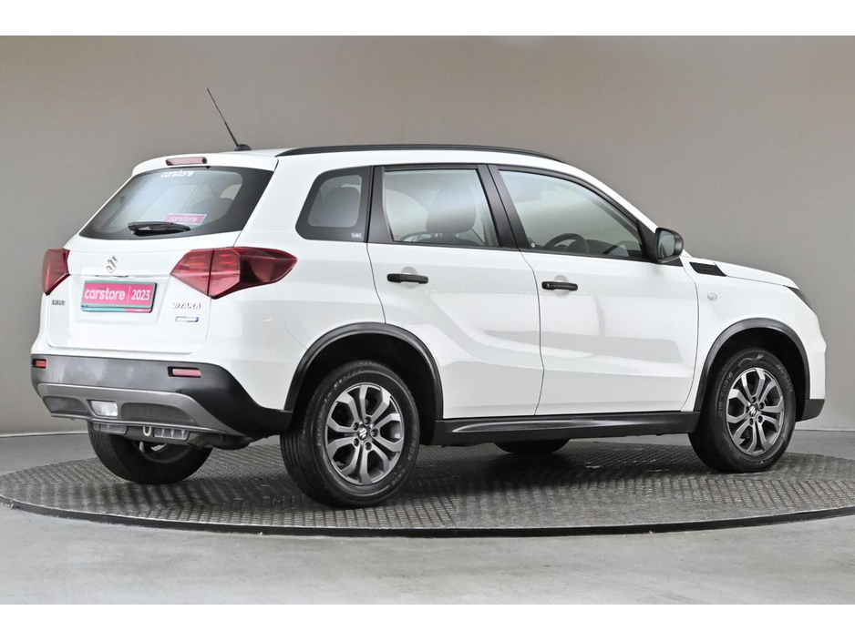 2023 Suzuki Vitara - image 10