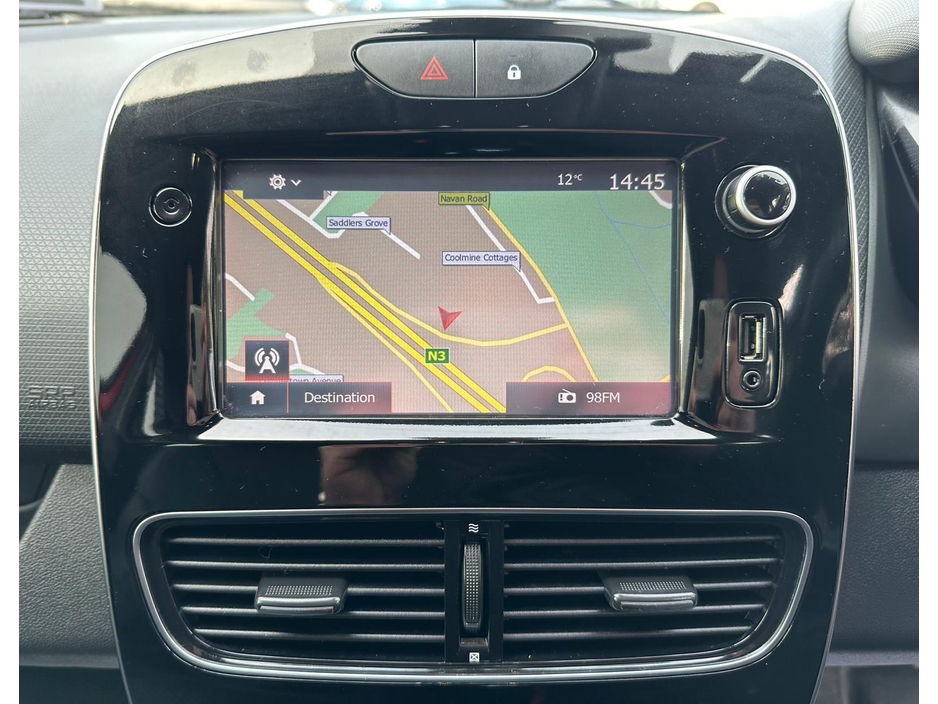 2019 Renault Clio - image 24