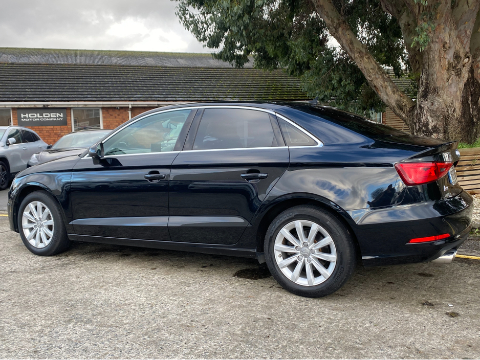 2016 Audi A3 `KEYLESS ENTRY..BLACK LEATHER..2 KEYS €16,750
