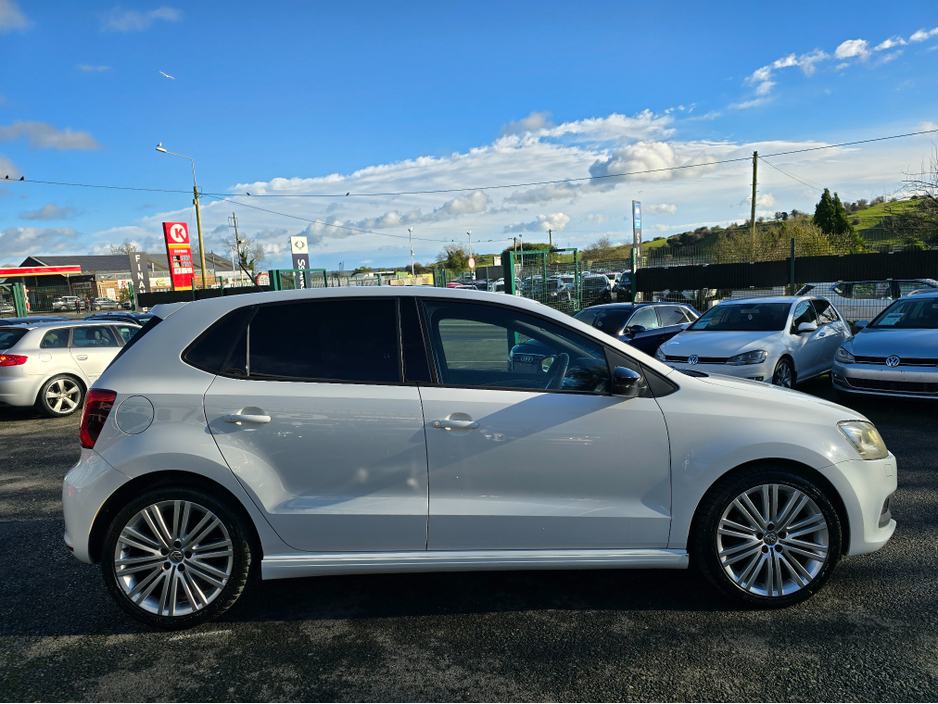 2015 Volkswagen Polo ( 152 )1.4 GT 150BH HI SPEC HIGHLINE EDITION - ALCANTARA SEATS - REV CAMERA - €12,950
