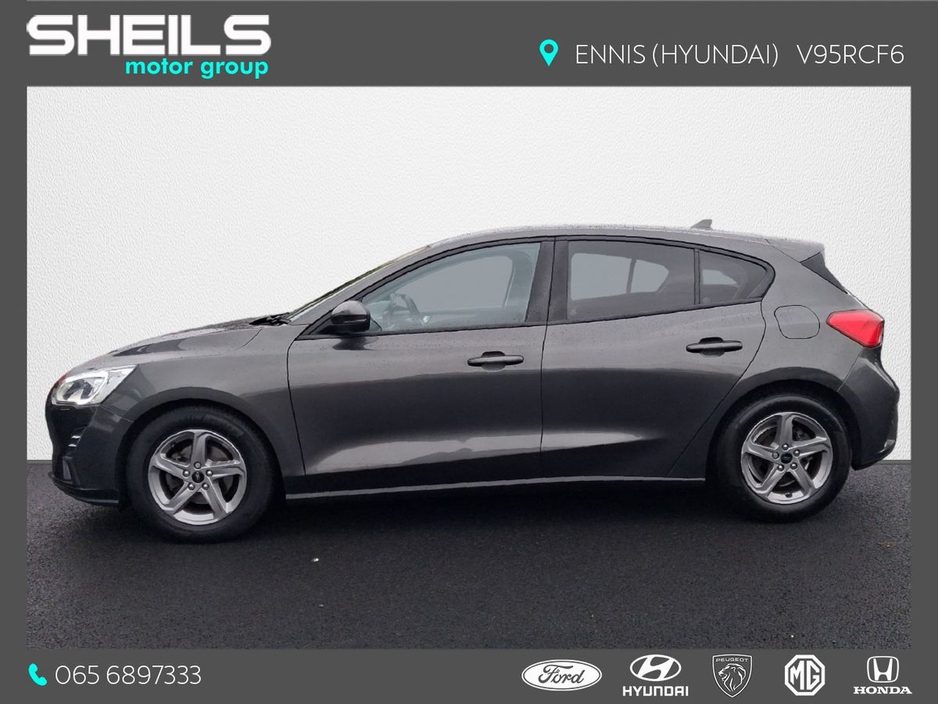 2019 Ford Focus - image 6