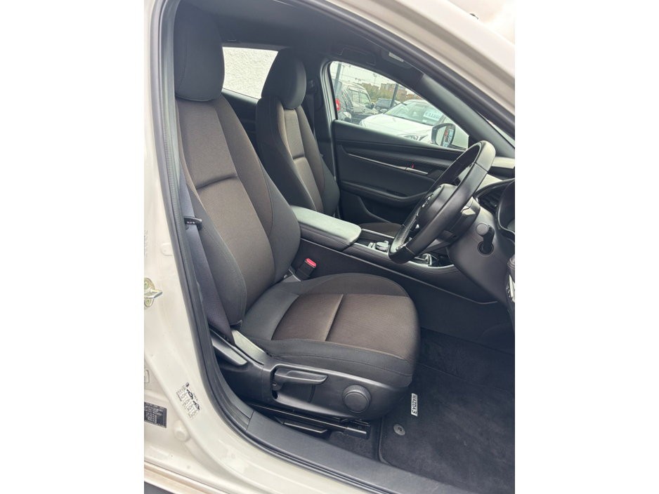 2024 Mazda Mazda3 - image 7