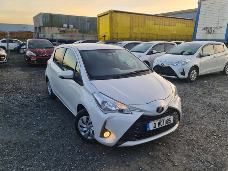 2018 Toyota Vitz - image 3