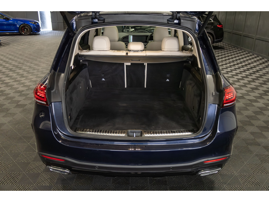 2022 Mercedes-Benz GLE Class - image 13