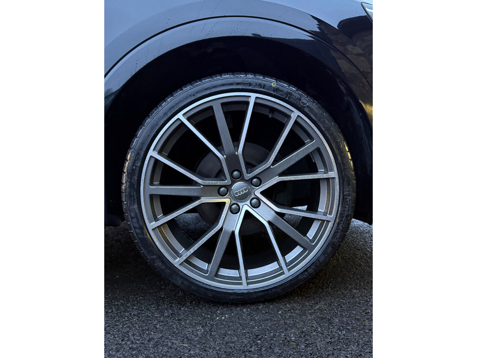 2020 Audi Q3 35 TDI 150HP quattro S line €38,995