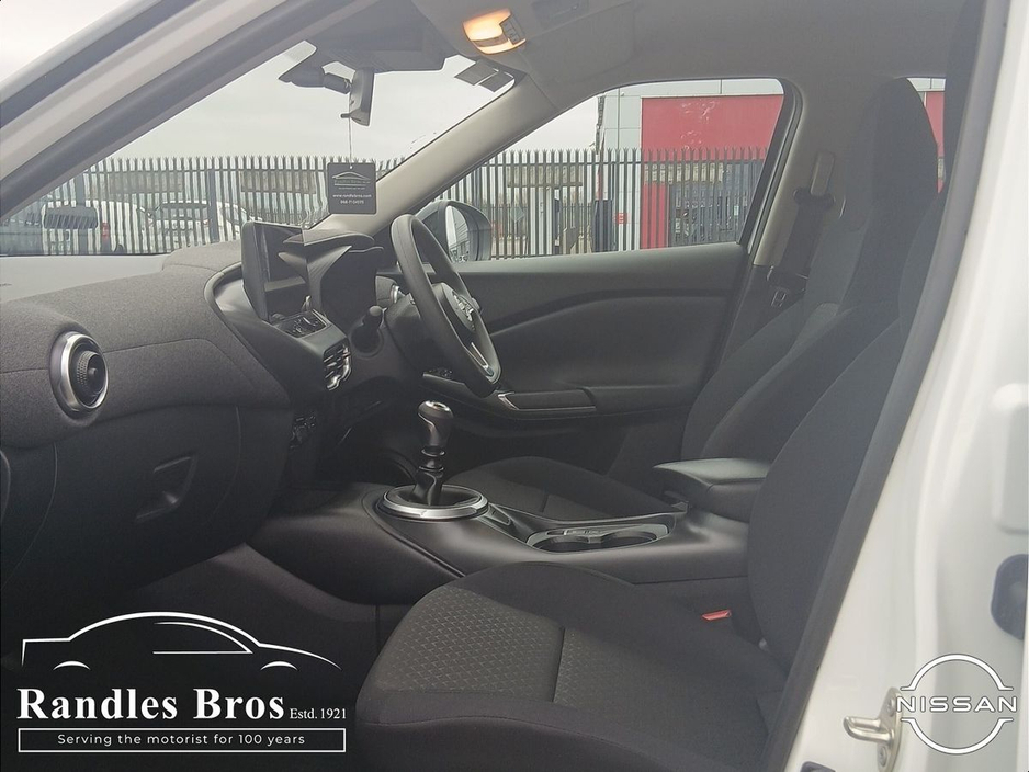 2025 Nissan Juke - image 11