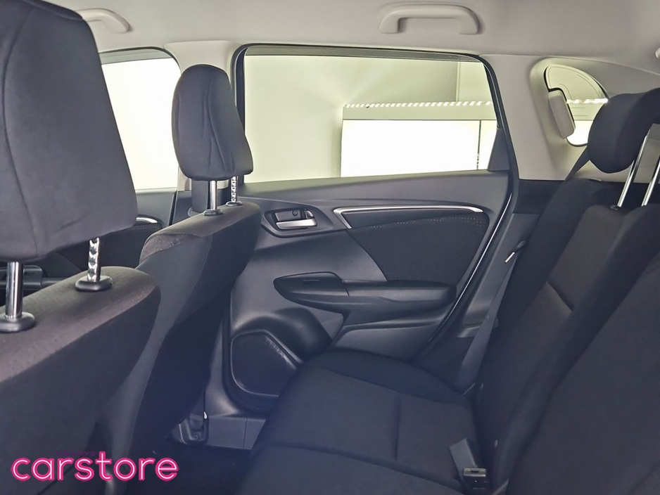 2017 Honda Fit FIT DAA-GP5 HYBRID 5DR AUTO €12,880