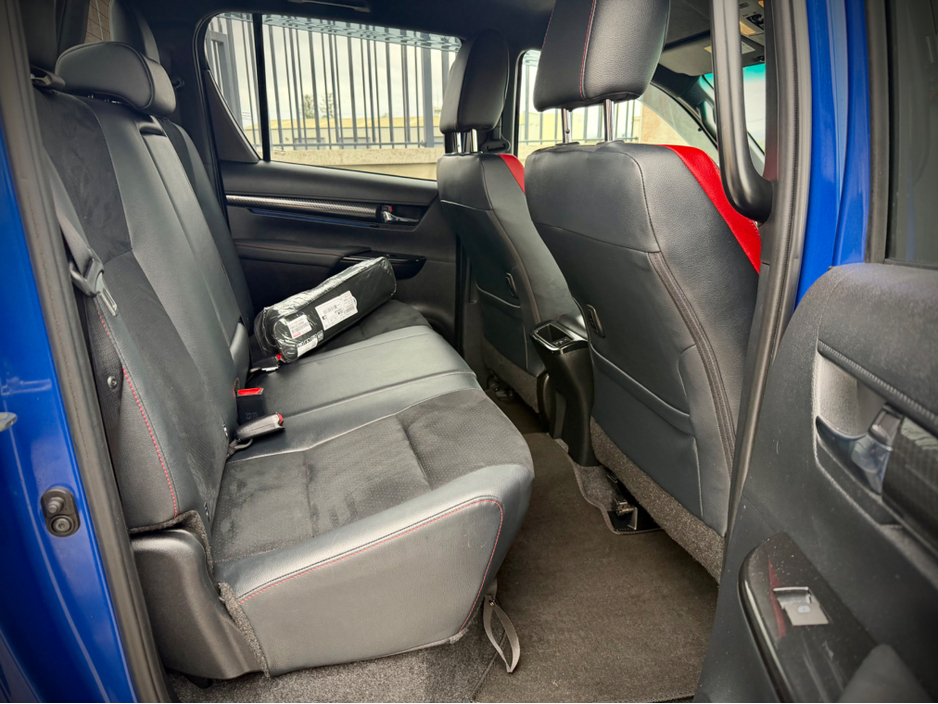 2023 Toyota Hilux - image 13