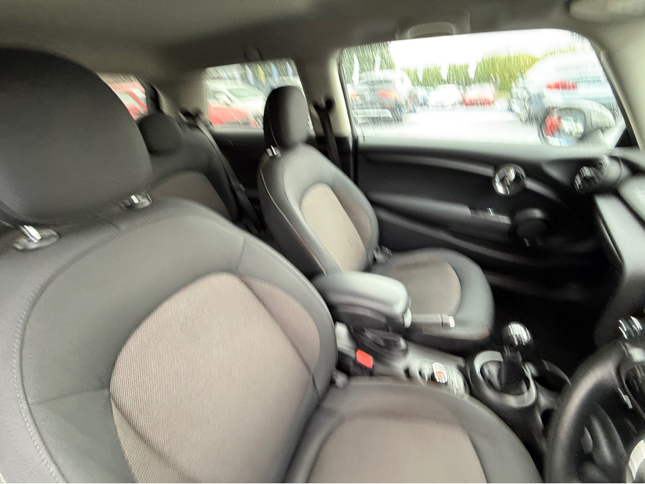 2018 MINI Cooper 1.5 PETROL - MANUAL - 12M WARRANTY - CAR:  1668 €12,950