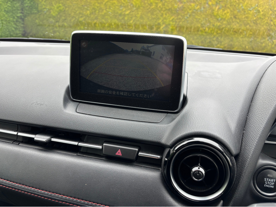 2016 Mazda Demio - image 8