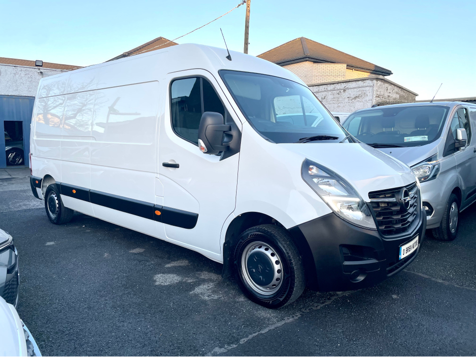 2022 Opel Movano L3H2 3500 2.3 CDTI 135BHP LWB €17,000