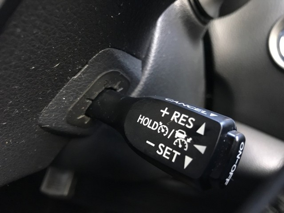 2022 Toyota C-HR - image 15