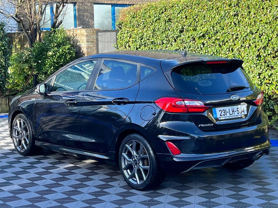 2023 Ford Fiesta ST-LINE 1.0T // VERY LOW MILEAGE // 17" ALLOYS // HEATED MULTIFUNCTION STEERING WHEEL €19,900