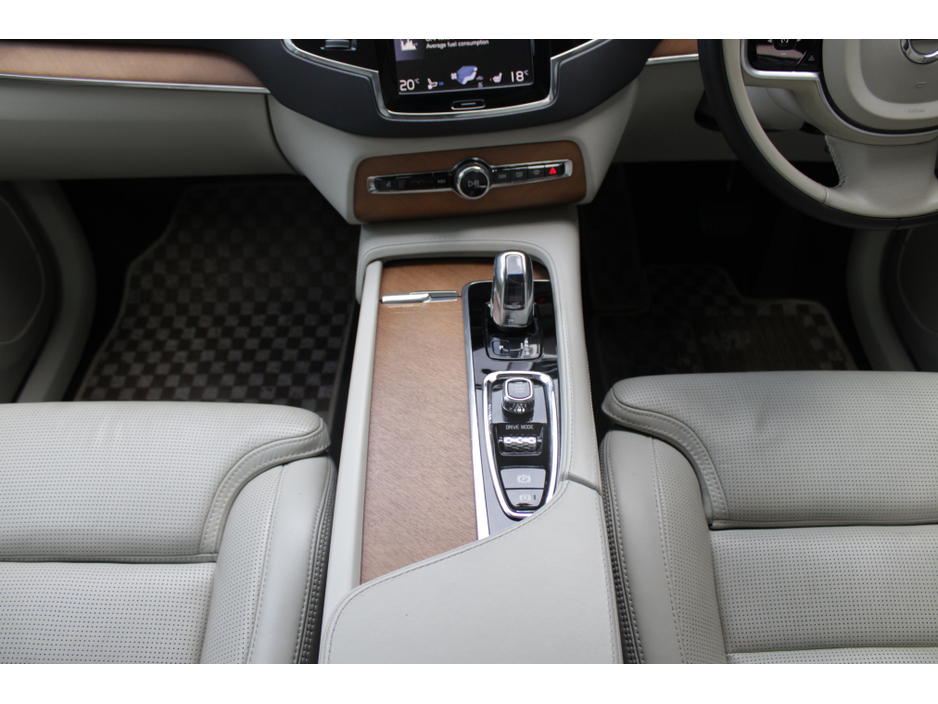 2019 Volvo XC90 - image 20