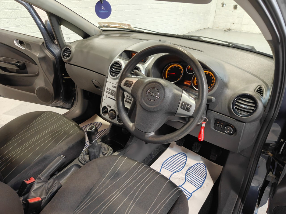 2011 Opel Corsa - image 17